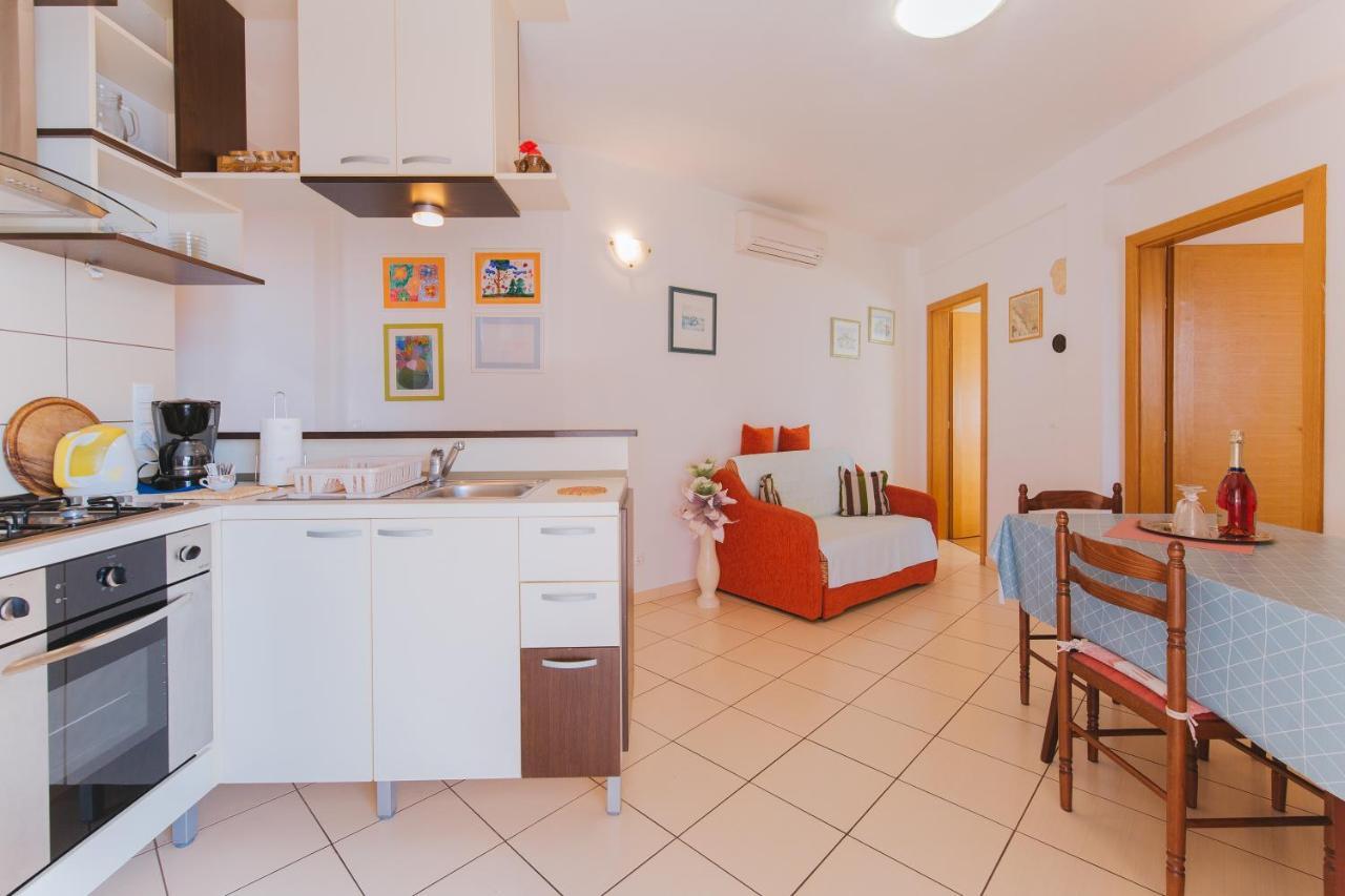 Apartmani Villa Marija Omiš Eksteriør bilde