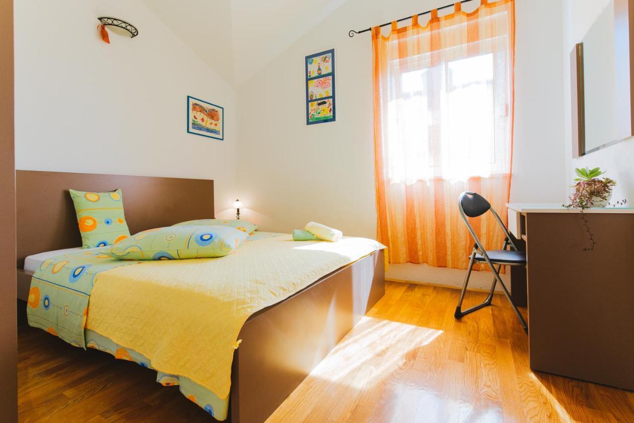 Apartmani Villa Marija Omiš Eksteriør bilde