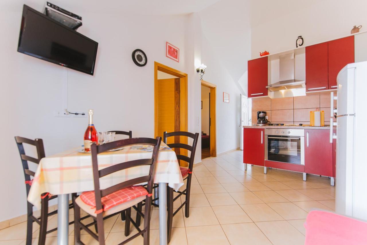 Apartmani Villa Marija Omiš Eksteriør bilde